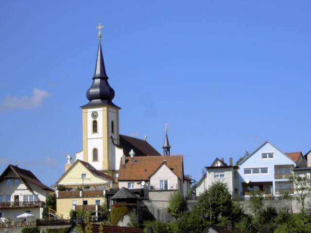 Hollfeld: Katholische Stadtpfarrkirche "Mariä Himmelfahrt" (Bild 50003)