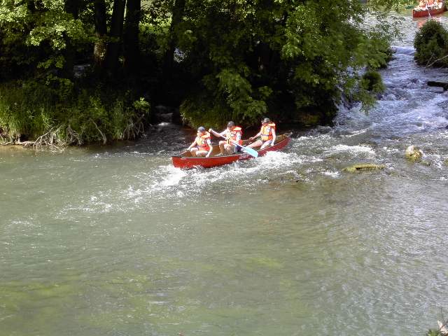 von Streitberg nach Muggendorf: Das Wiesent-Wehr beim Streitberger Freibad (Bild 61009)