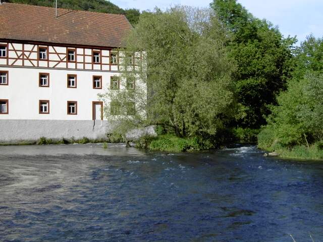 von Streitberg nach Muggendorf: Die Wiesent an der Whrmhle (Bild 61019)