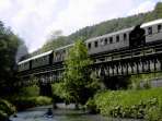Zug der Dampfbahn Frnkische Schweiz auf der Hindenburg-Brcke