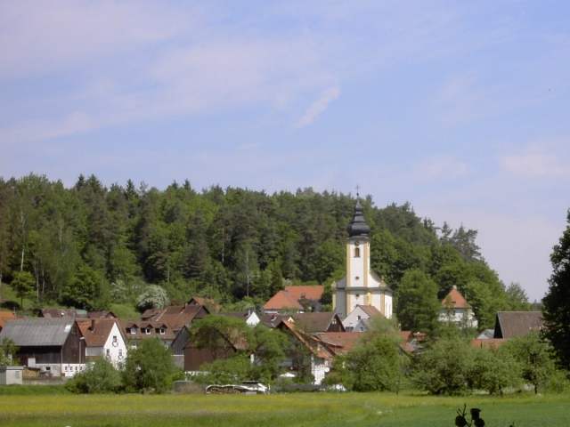 von Waischenfeld nach Hollfeld: Blick auf Nankendorf (Bild 65003)