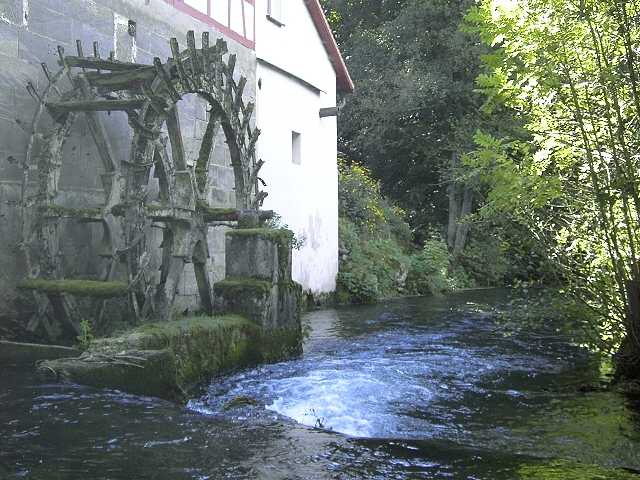 von Waischenfeld nach Hollfeld: Die Wiesent in Wadendorf (Bild 65013)