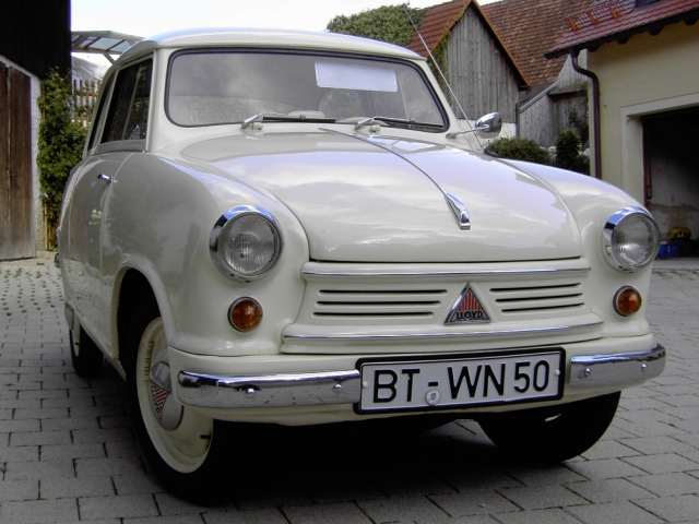 von Waischenfeld nach Hollfeld: Oldtimer Lloyd 600, Baujahr 1959, in Treppendorf (Bild 65029)