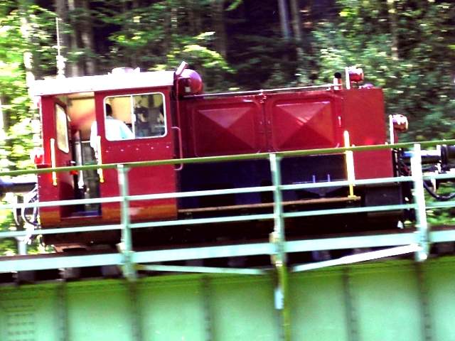 Dampfbahn Fränkische Schweiz: Diesellok der DFS auf der Hindenburg-Brücke (Bild 71005)