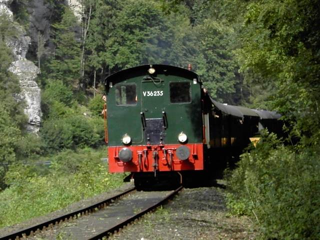 Dampfbahn Frnkische Schweiz: Diesellok der Baureihe V36 im Wiesenttal (Bild 71012)