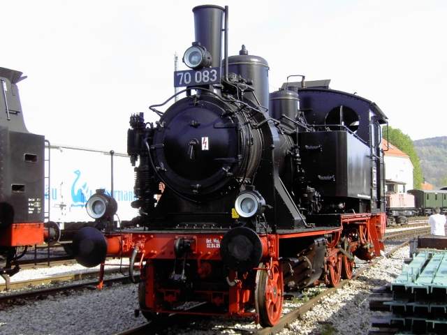 DFS-Saison-Auftakt am 01.05.2005: Dampflok 70083 des Bayerischen Localbahnvereins (Bild 73001)