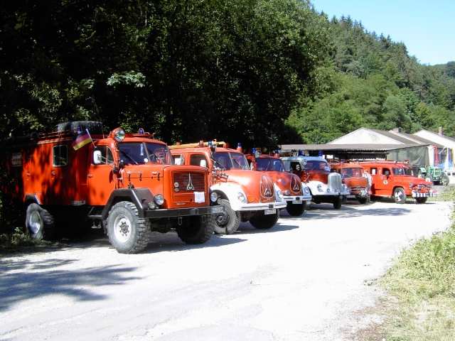 DFS-Oldtimer-Treffen am 16.07.2006: Parade alter Feuerwehrfahrzeuge (Bild 74066)