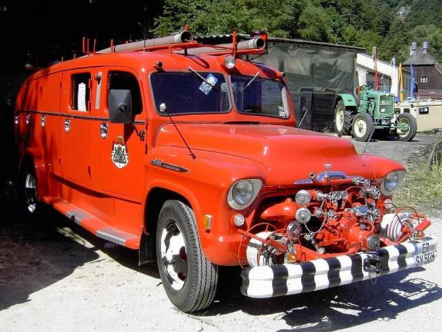 DFS-Oldtimer-Treffen am 16.07.2006: Tanklschfahrzeug Chevrolet NS 223 Baujahr 1956 (Bild 74067)