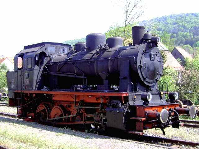 DFS-Saison-Auftakt am 29.04.2007: Dampflok ELNA 6 im Bahnhof Ebermannstadt (Bild 75006)