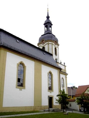 Wandern an der Trubach: Die Kirche in Pretzfeld (Bild 81012)