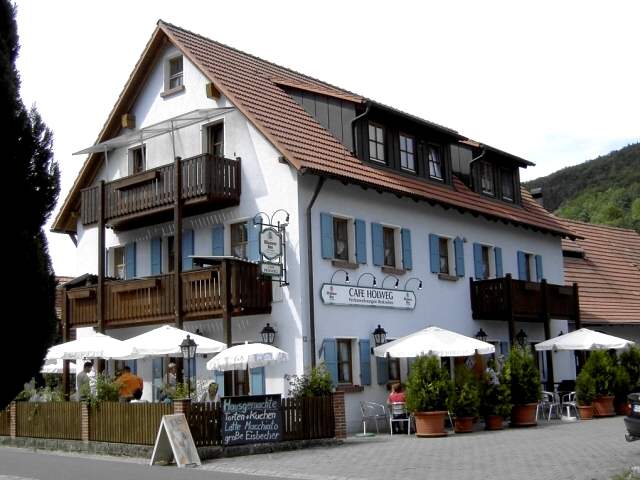 Wandern an der Trubach: Cafe "Holweg" in Unterzaunsbach (Bild 81042)