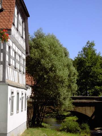 Wanderung an der Leinleiter: Die Leinleiter-Brcke in Heiligenstadt (Bild 82045)
