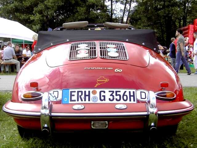 Heiligenstadt: Oldtimer-Treffen: Porsche Cabrio 356 BT6 Baujahr 1962 (Bild 82058)