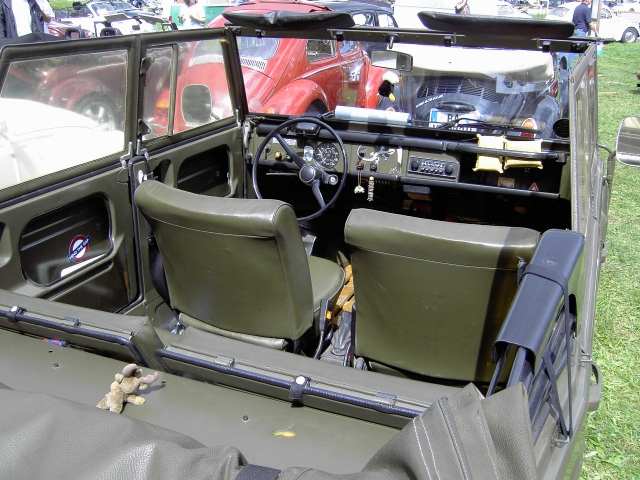 Heiligenstadt: Oldtimer-Treffen: VW Kbelwagen 181 Baujahr 1973 (Bild 82063)