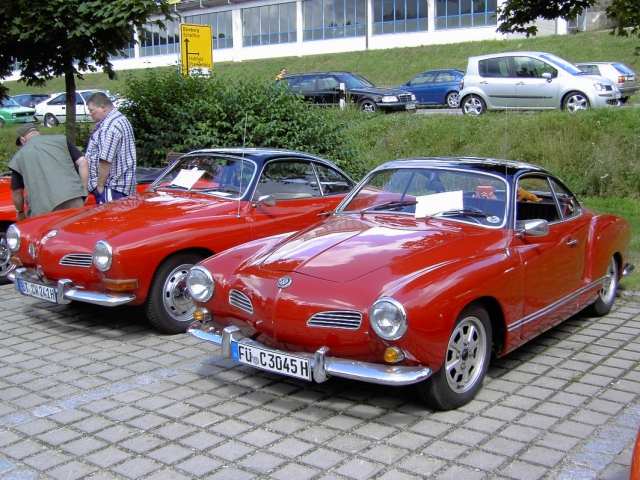 Heiligenstadt: Oldtimer-Treffen: zwei VW Karmann Ghia Coupe Baujahr 1969 (Bild 82068)