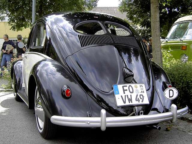 Oldtimer-Treffen Heiligenstadt 2008: VW Kfer Baujahr 1949 mit Brezelfenster, 24,5 PS