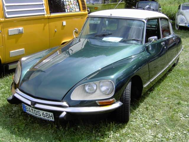 Oldtimer-Treffen Heiligenstadt 2008: Citroen DS 20 Baujahr 1972, 94 PS (1998 neu lackiert)