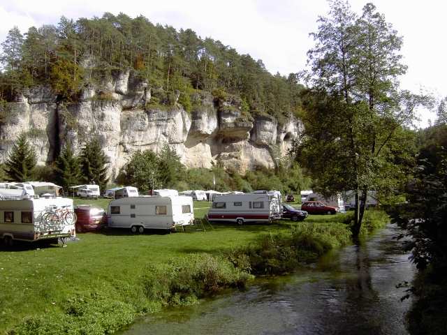 Campingplatz "Bärenschlucht" östlich von Tüchersfeld (Bild 83008)